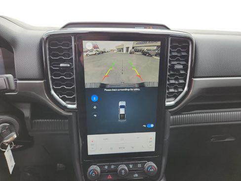 New 2025 Ford Ranger XLT w/ Equipment Group 301A High image 18