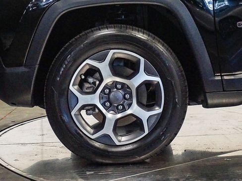 Used 2022 Jeep Compass Trailhawk w/ Trailhawk Elite Group image 9