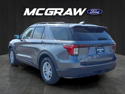 New 2026 Ford Explorer Active RWD image 10