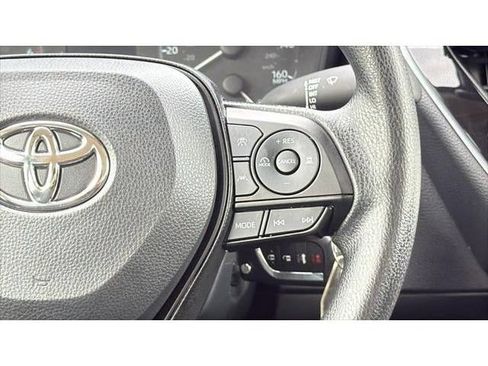 Certified 2025 Toyota Corolla LE FWD image 23