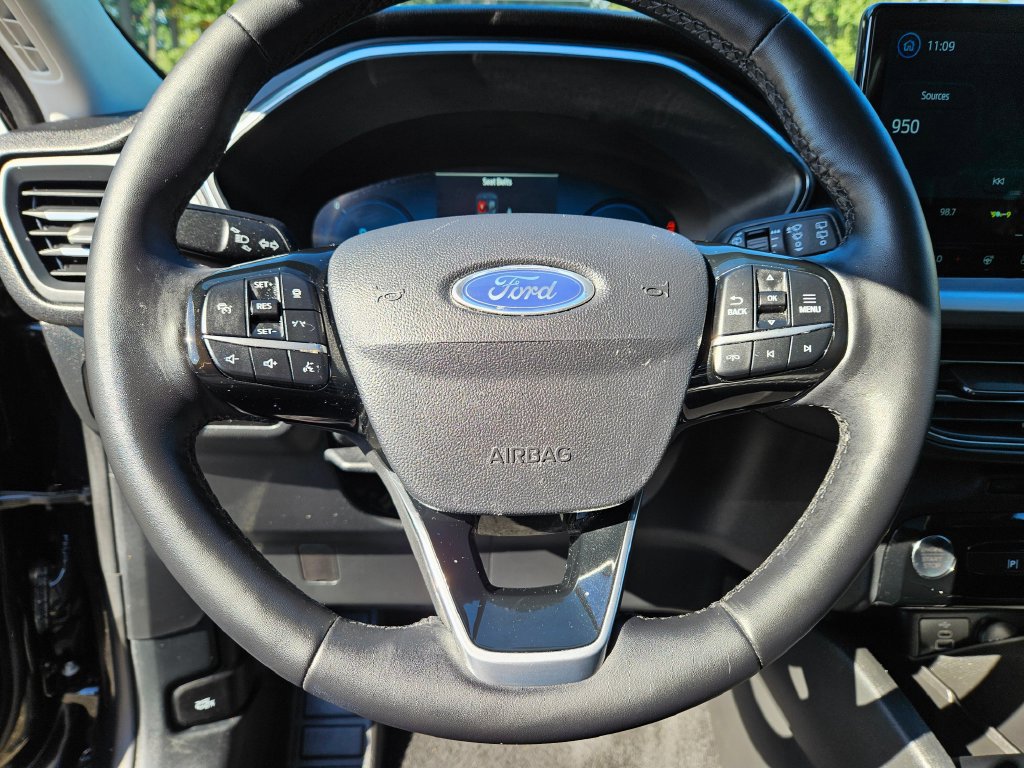 Used 2025 Ford Escape SE w/ PHEV Premium Package FWD image 25