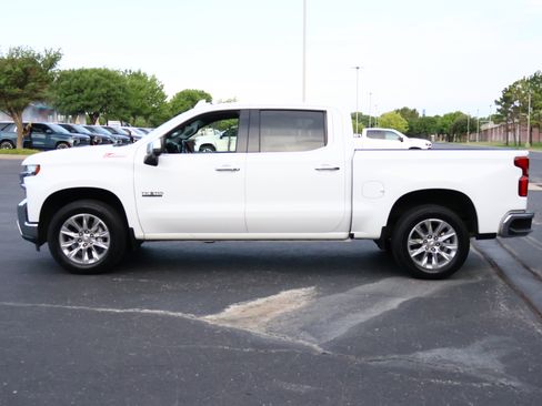 Used 2019 Chevrolet Silverado 1500 LTZ AWD/4WD image 36