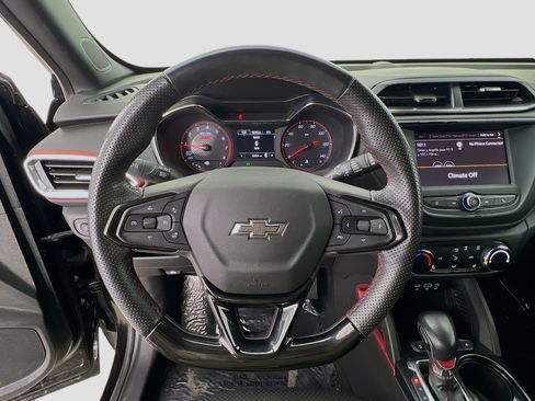Used 2023 Chevrolet TrailBlazer RS image 11