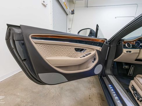 Used 2023 Bentley Continental GT V8 AWD/4WD image 32