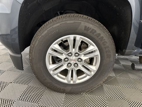 Used 2019 GMC Canyon SLE w/ Driver Alert Package image 13