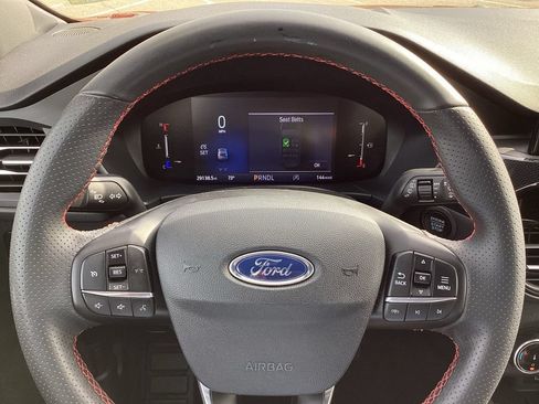 Used 2025 Ford Escape ST-Line AWD/4WD image 30