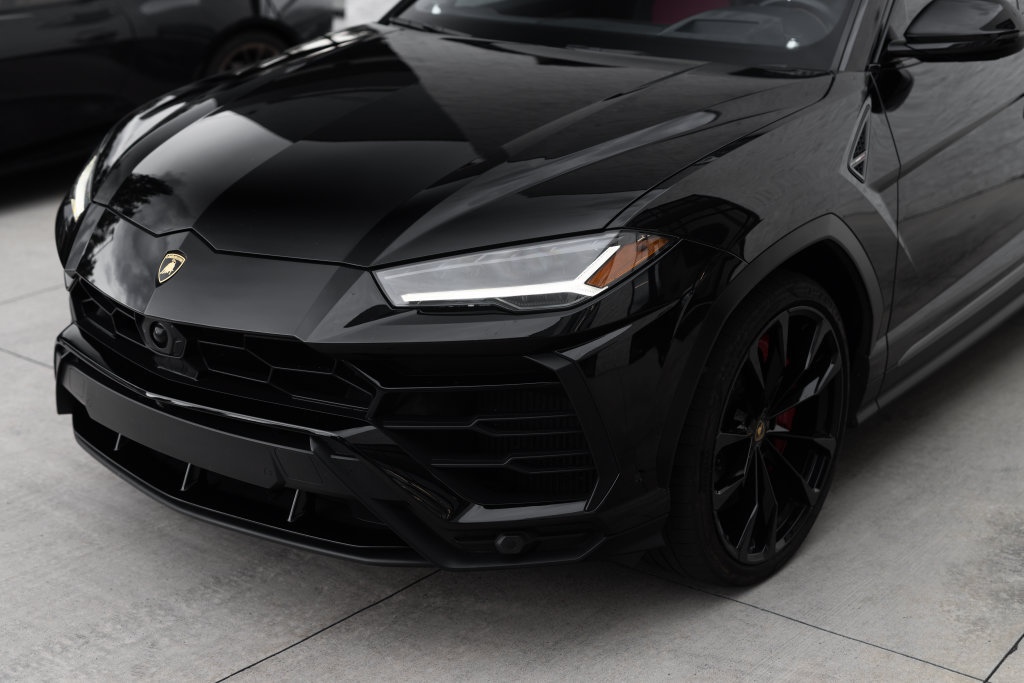 Used 2021 Lamborghini Urus AWD/4WD image 5