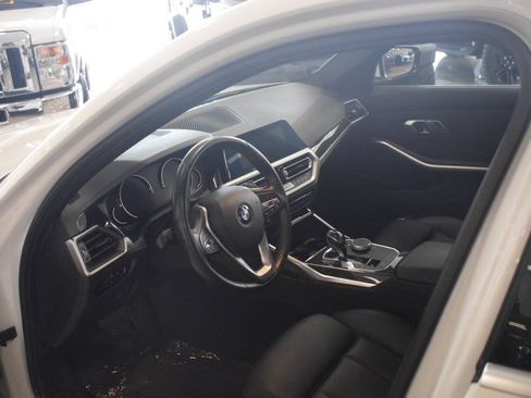 Used 2019 BMW 330i Sedan w/ Driving Assistance Package RWD image 36