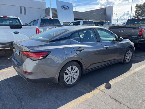 Used 2021 Nissan Sentra S image 2