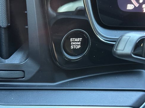 Used 2024 Porsche Cayenne Turbo GT image 25