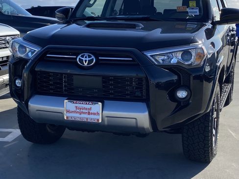 Certified 2024 Toyota 4Runner TRD Off-Road image 7