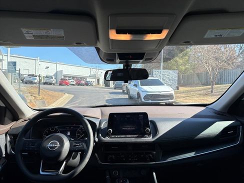 Certified 2023 Nissan Rogue S image 7