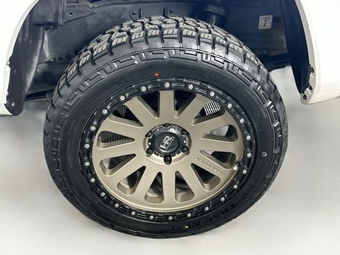 Used 2016 Toyota Tacoma SR5 image 11