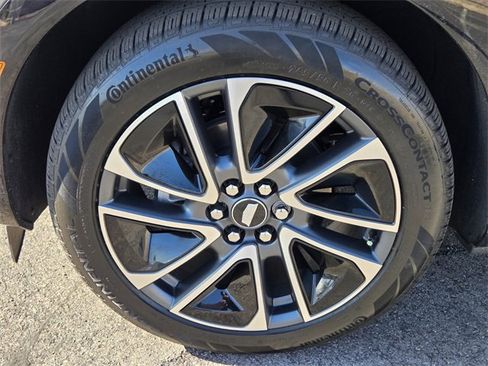 New 2025 Cadillac Optiq Sport 2 w/ LPO, Floor Liner Package image 9