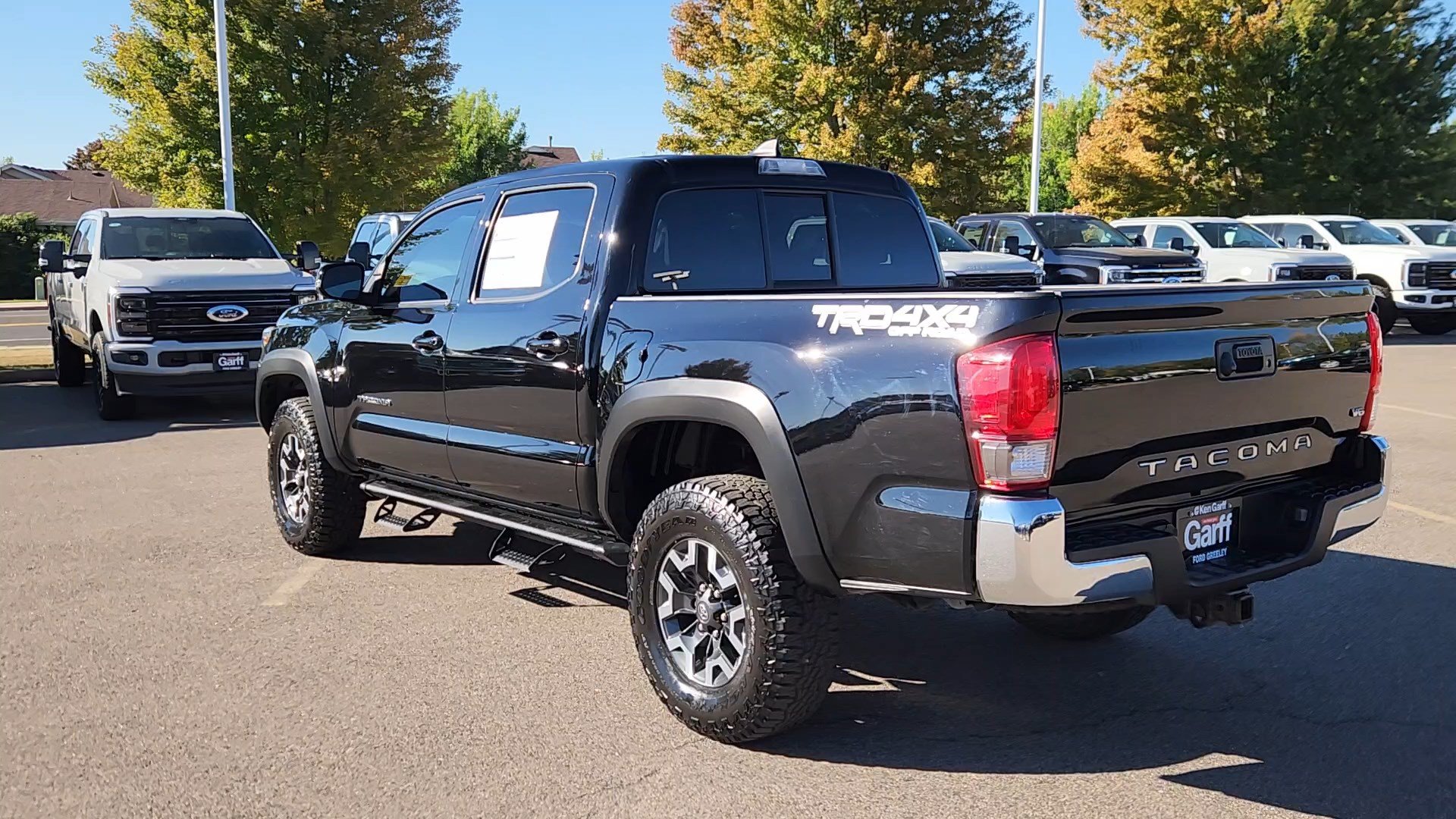 Used 2016 Toyota Tacoma TRD Off-Road w/ Towing Package AWD/4WD image 19