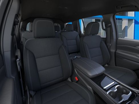 New 2026 Chevrolet Traverse LT w/ Midnight/Sport Edition FWD image 16