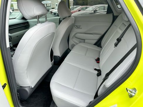 Used 2024 Hyundai Kona SE image 13
