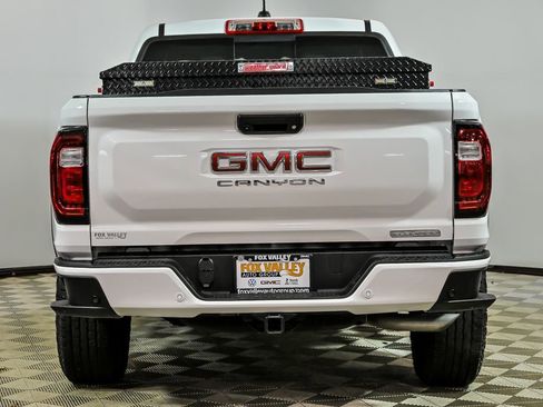 Used 2024 GMC Canyon Elevation w/ Elevation Premium Package AWD/4WD image 7