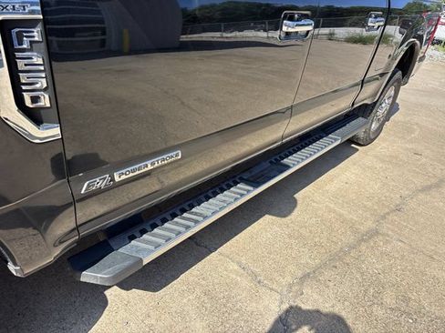 Used 2020 Ford F250 XLT w/ XLT Premium Package AWD/4WD image 13
