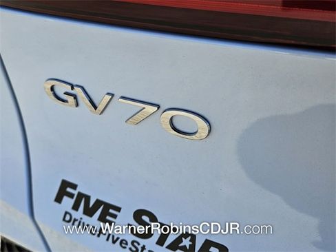 Used 2025 Genesis GV70 2.5T w/ Sport Prestige Package image 11