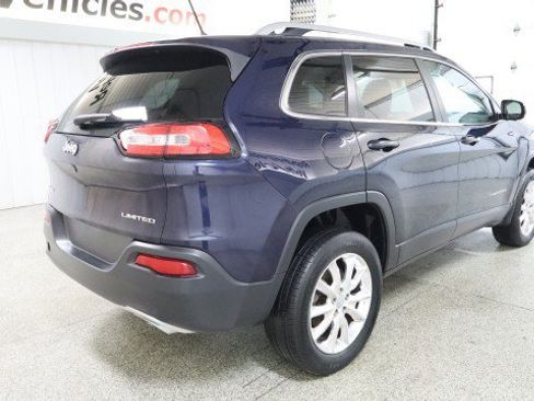 Used 2015 Jeep Cherokee Limited AWD/4WD image 6