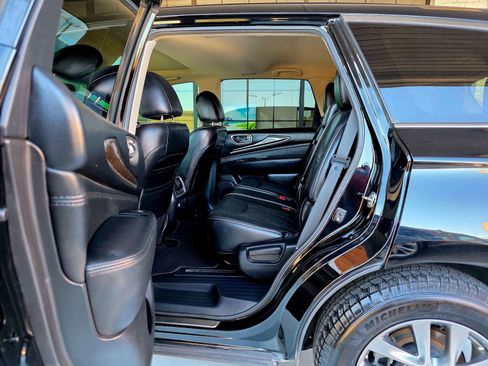 Used 2013 INFINITI JX35 AWD w/ Premium Pkg image 25