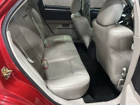 Used 2006 Chrysler 300 C image 20