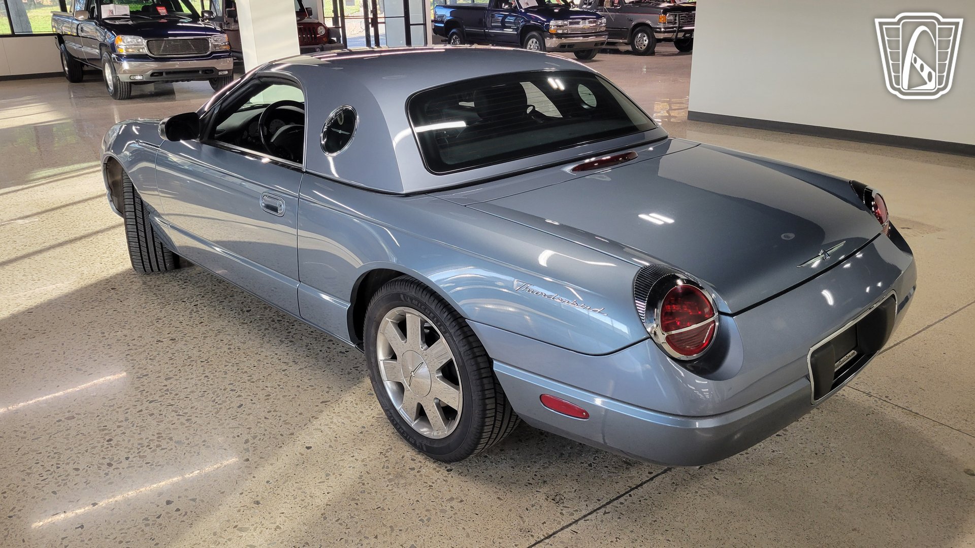 Used 2005 Ford Thunderbird RWD image 28