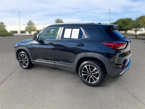 Used 2024 Chevrolet TrailBlazer LT image 4