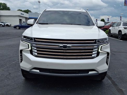 Used 2024 Chevrolet Suburban High Country w/ Premium Package AWD/4WD image 2