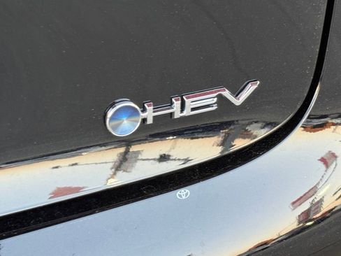 New 2026 Toyota Prius LE image 12