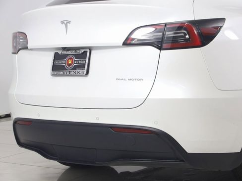Used 2021 Tesla Model Y Long Range image 42