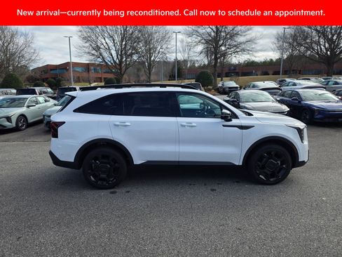 Used 2025 Kia Sorento SX image 6
