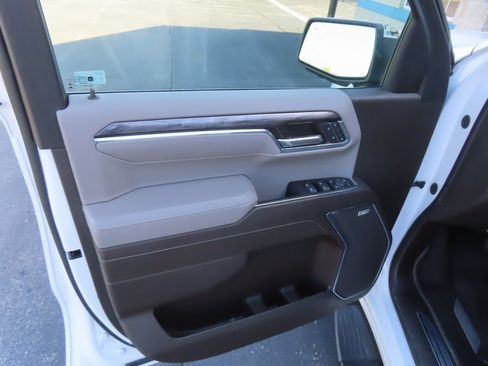 Certified 2023 Chevrolet Silverado 1500 LTZ w/ LTZ Convenience Package II image 25