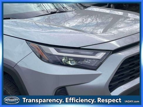 Used 2025 Toyota RAV4 XLE image 9