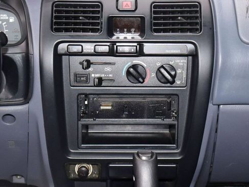 Used 1999 Toyota 4Runner SR5 image 16