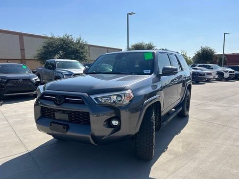 Used 2023 Toyota 4Runner SR5 Premium w/ Moonroof Package RWD image 8