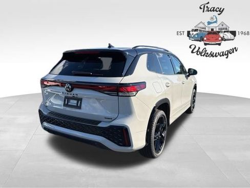 New 2026 Volkswagen Tiguan SE R-Line image 7