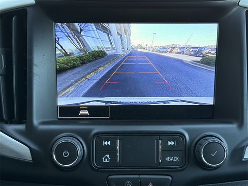 Used 2023 GMC Terrain SLT image 33