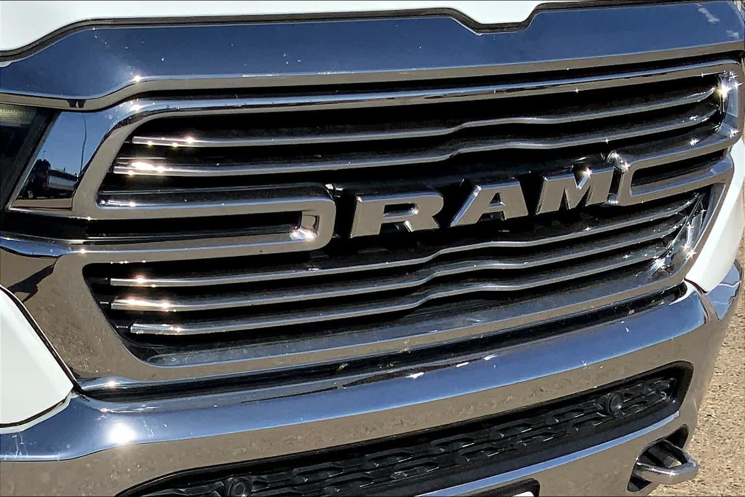 Used 2020 RAM 1500 Laramie AWD/4WD image 30