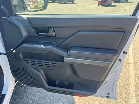 New 2026 Toyota Tacoma SR5 AWD/4WD image 17