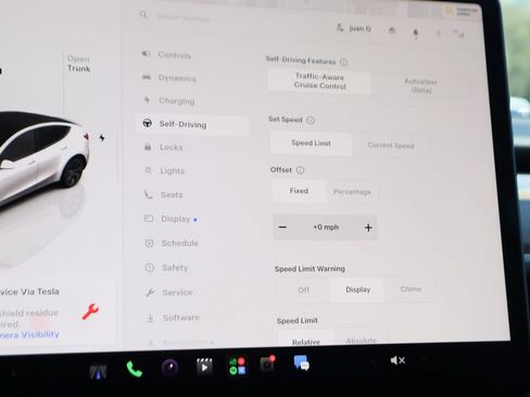 Used 2024 Tesla Model Y Long Range RWD image 28