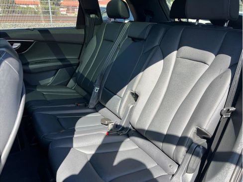 Used 2025 Audi Q7 3.0T Premium Plus AWD/4WD image 9
