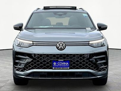 New 2026 Volkswagen Tiguan SE R-Line
