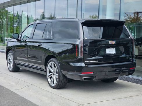 New 2026 Cadillac Escalade ESV Sport w/ Touring Package AWD/4WD image 3