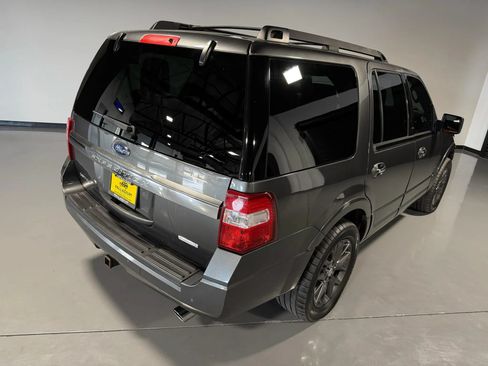 Used 2017 Ford Expedition Limited w/ Equipment Group 301A RWD image 7