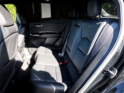 Used 2022 Cadillac XT4 Sport w/ Comfort Package image 31