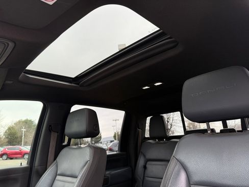 Used 2021 GMC Sierra 2500 Denali w/ Denali Ultimate Package image 32