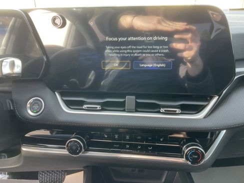 New 2026 Chevrolet Equinox LT w/ Midnight Edition image 16