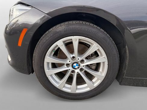 Used 2018 BMW 320i Sedan image 36